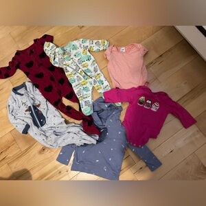 Bundle for little  Kids  - Multicolor âge 6M to 24M . A1 condition, some new